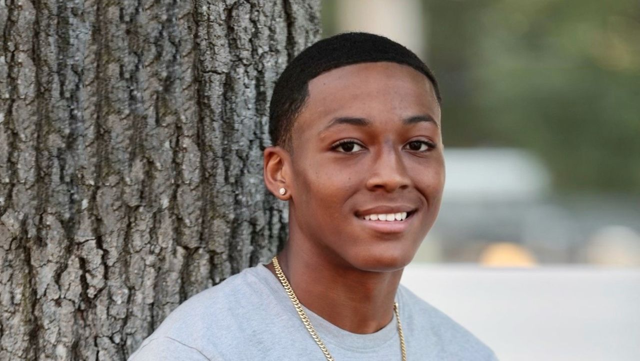 2G reward offered for arrest in 2021 shooting death of Mastic Beach