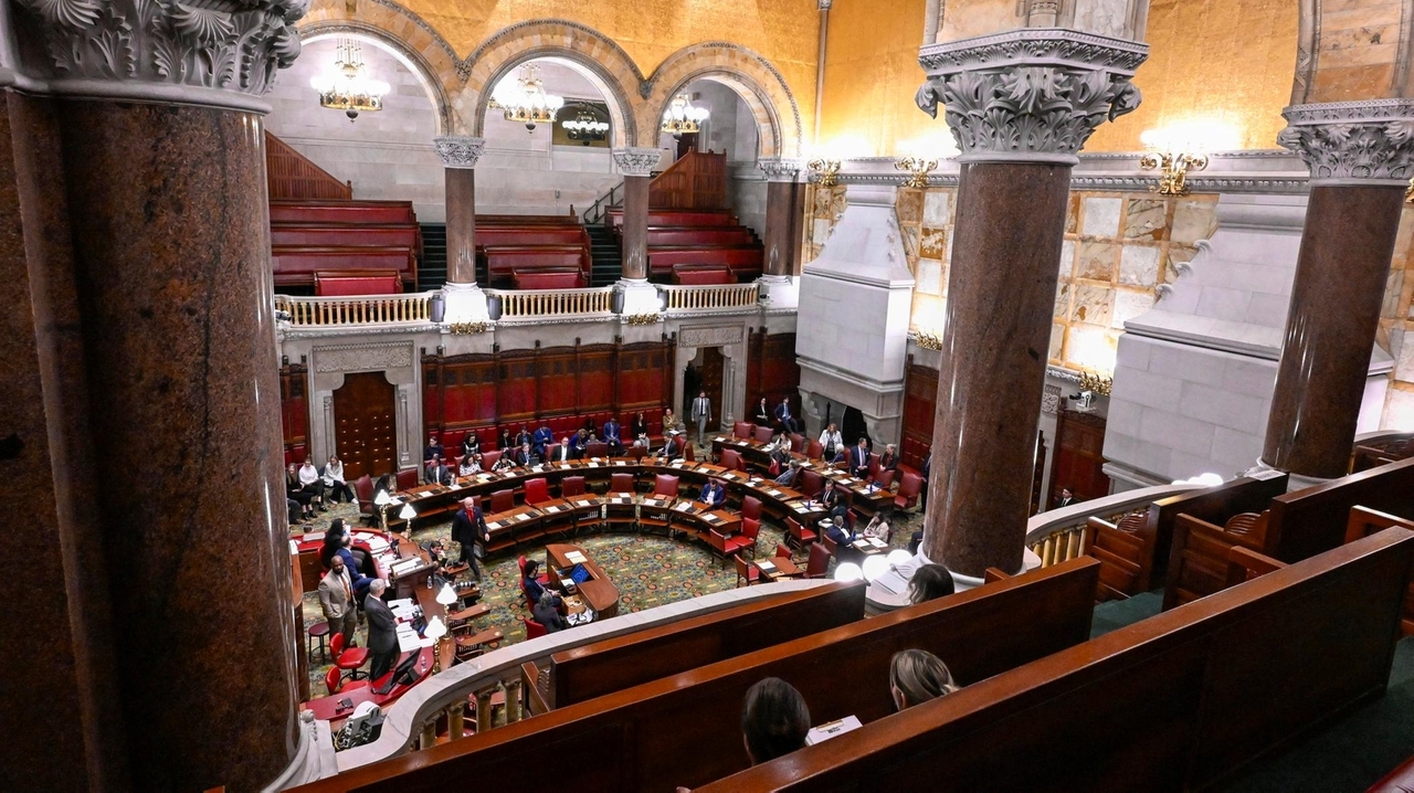 New York state budget deal progresses - Newsday