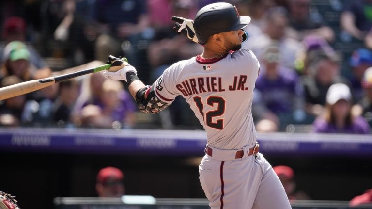 PHNX Diamondbacks on X: PURPLE HAIR DON'T CARE Lourdes Gurriel Jr. has  already exceeded his 2022 home run total, and it is May 15. 🤯   / X