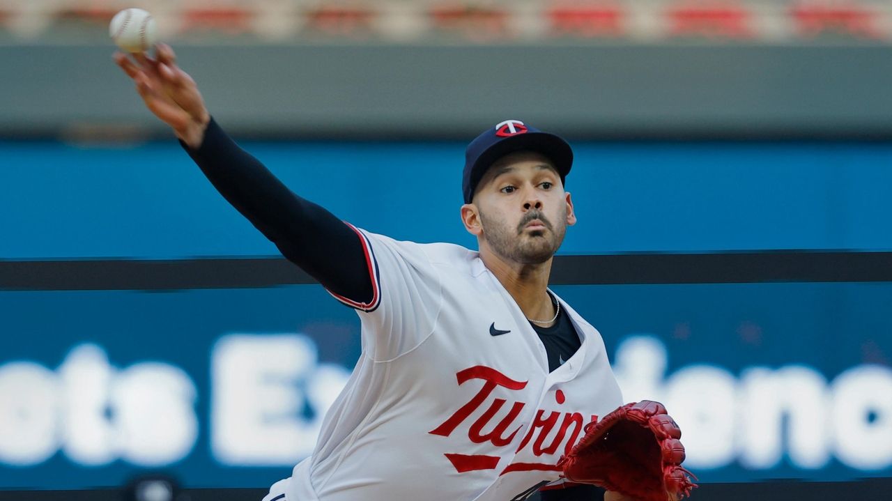 Rangers back Gray with 3 straight homers, beat Angels 5-1