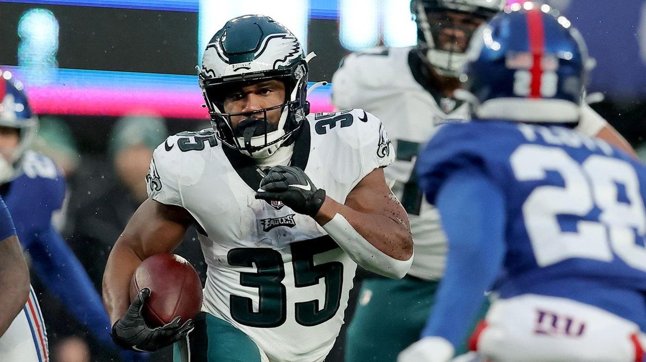 Boston Scott statistics vs. Giants: Eagles RB has put up great numbers  against New York - DraftKings Network