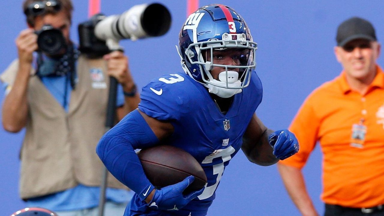 Sterling Shepard staying with Giants on re-structured deal, per reports -  Big Blue View