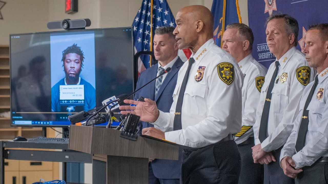 Inmate charged with assaulting Suffolk correction officer - Newsday