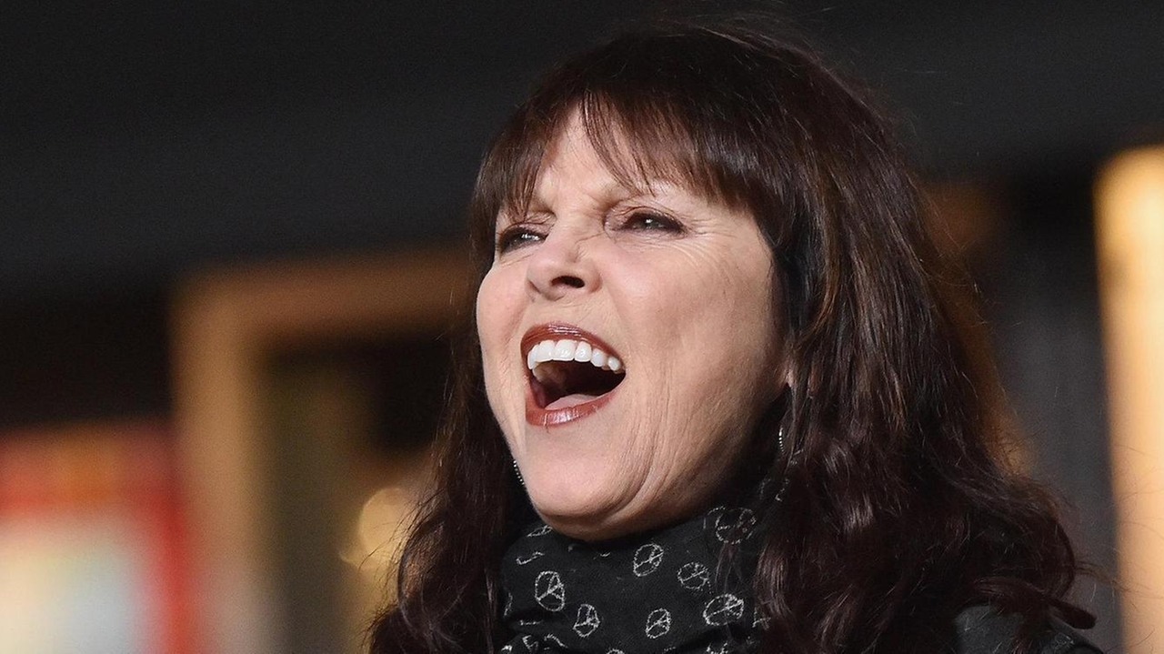 Pat Benatar & Neil Giraldo, Taylor Dayne to play benefit concert for Long Island Music and Entertainment Hall of Fame - Vimarsana News