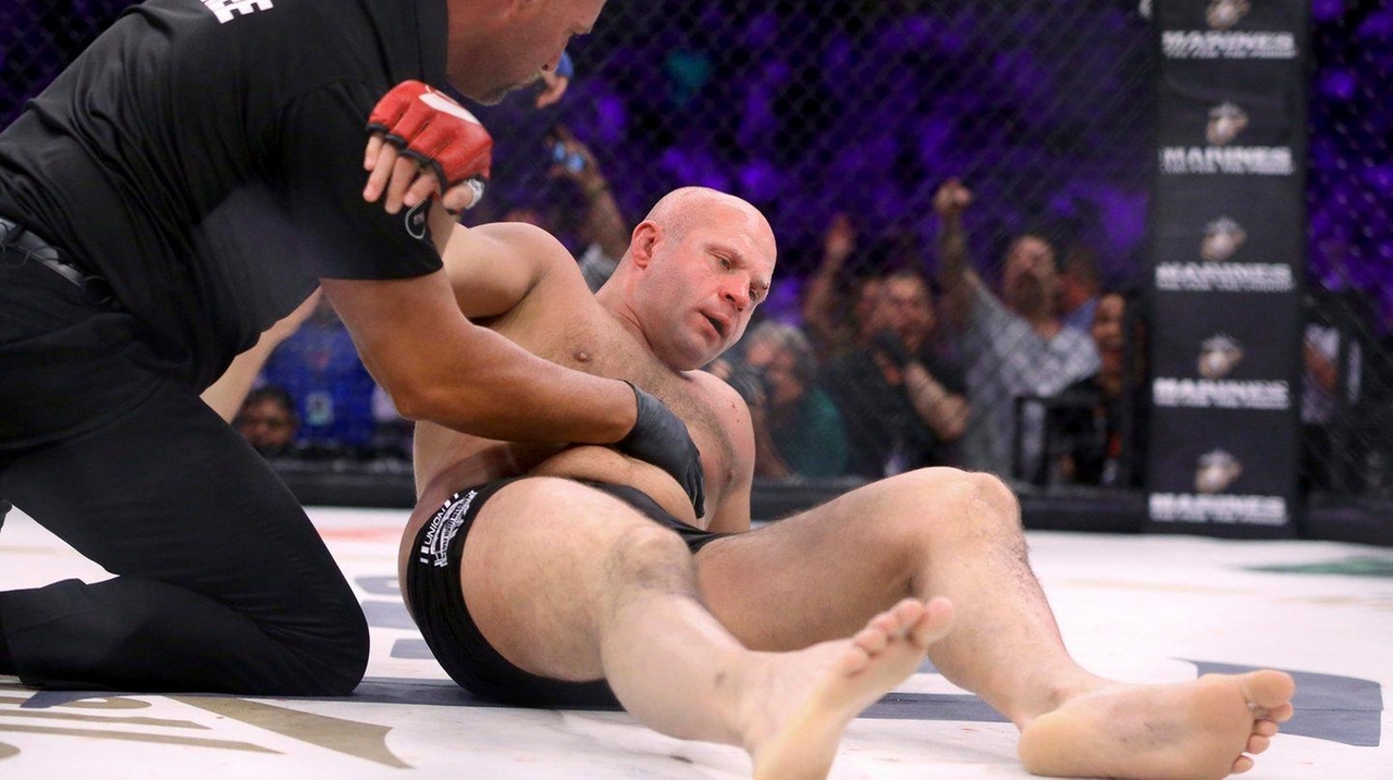Bellator NYC: Fedor Emelianenko knocked out in first round by Matt 