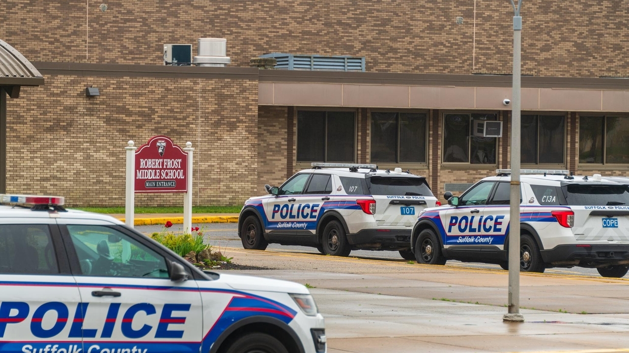Deer Park middle school student found with BB gun, officials say - Vimarsana News