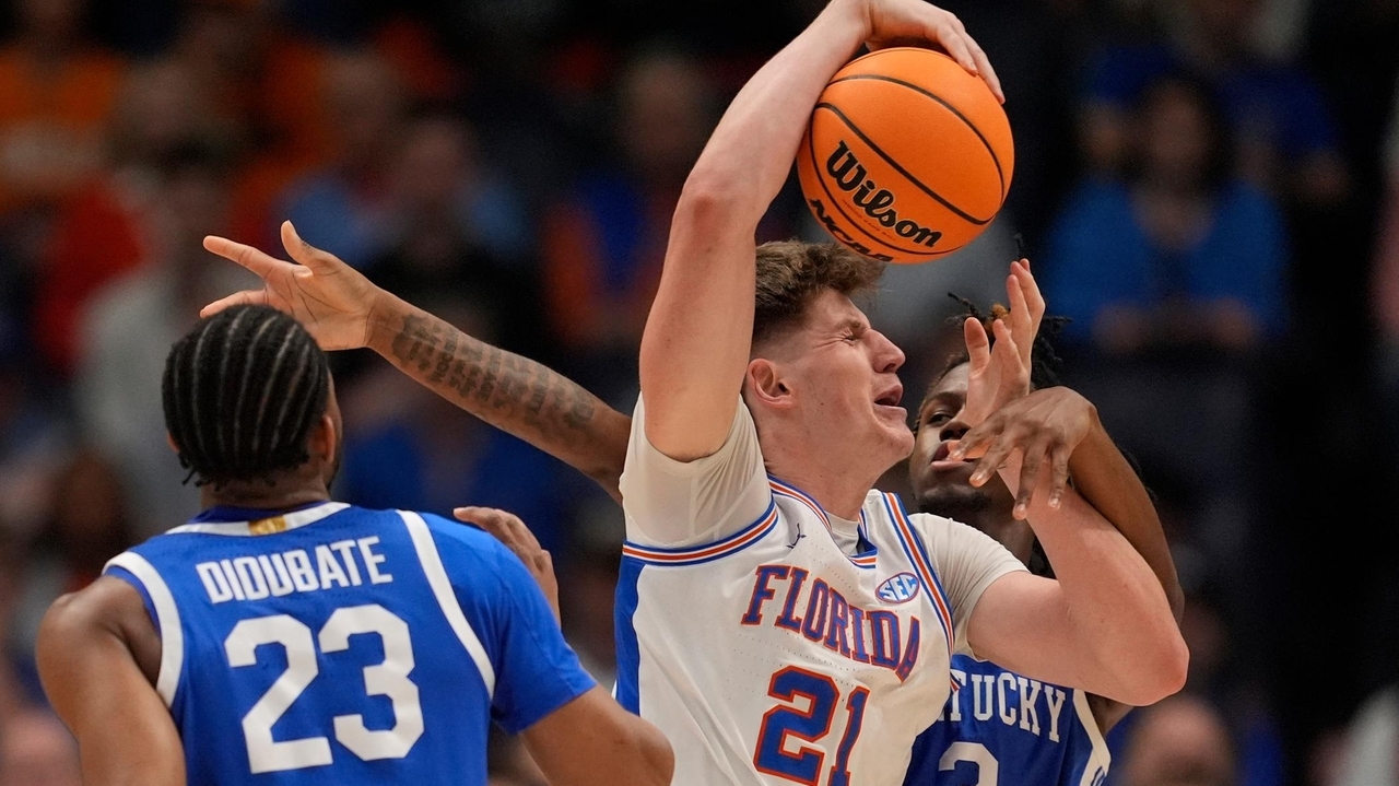 No. 4 Florida cruises to third victory over Kentucky to open SEC Tournament title defense
