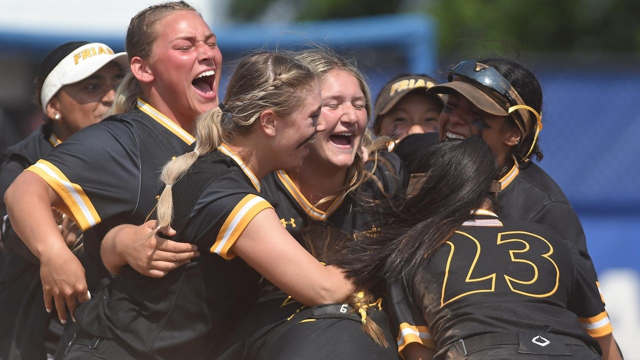 St. Anthony's softball captures third consecutive CHSAA state ...