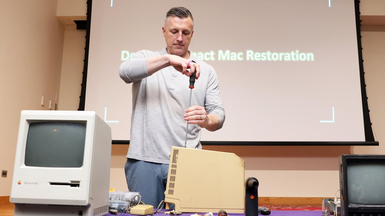 '50 Years of Apple' celebrated with a massive private collection