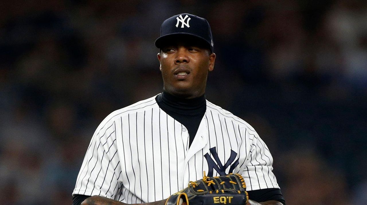 Aroldis Chapman's struggles continue