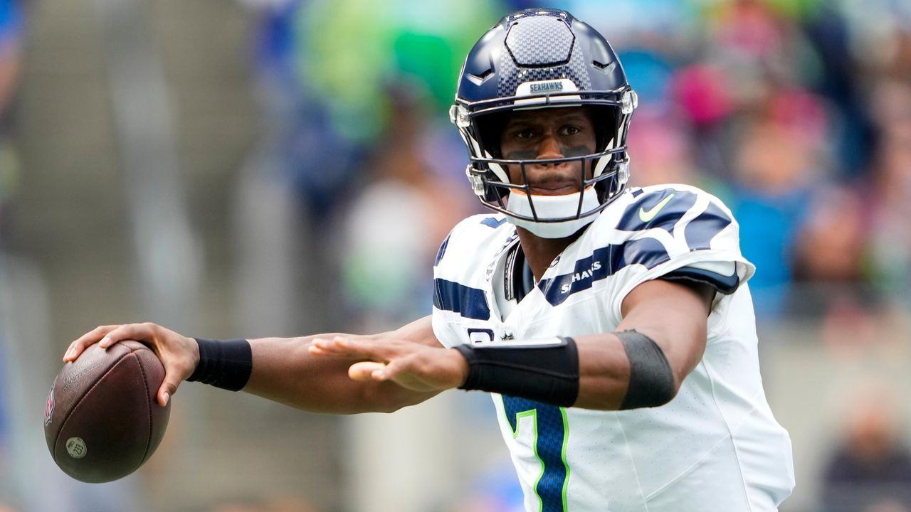 Seattle Seahawks Quarterback Geno Smith before a game between the