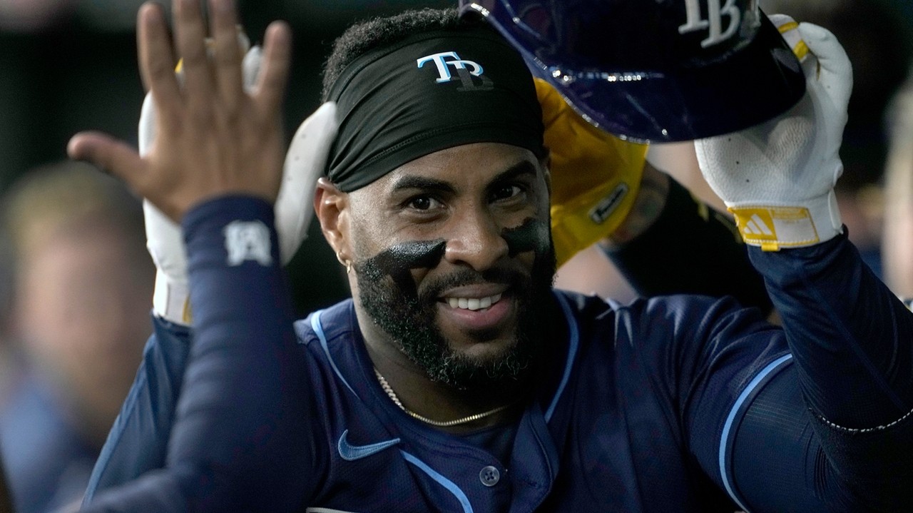 Rays pick up 2026 team option on Yandy Díaz and add vesting option for ...