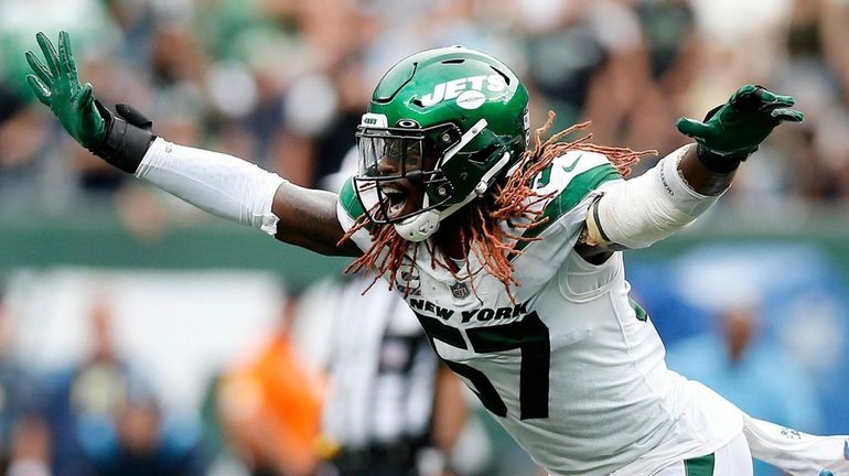 C.J. Mosley of the New York Jets celebrates after defeating...