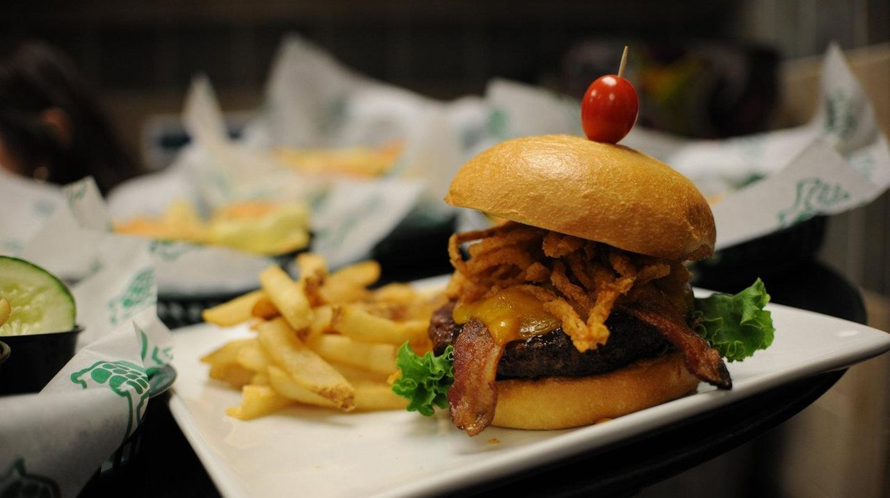 Teachers Eat Free At The Greene Turtle For Appreciation Day Newsday