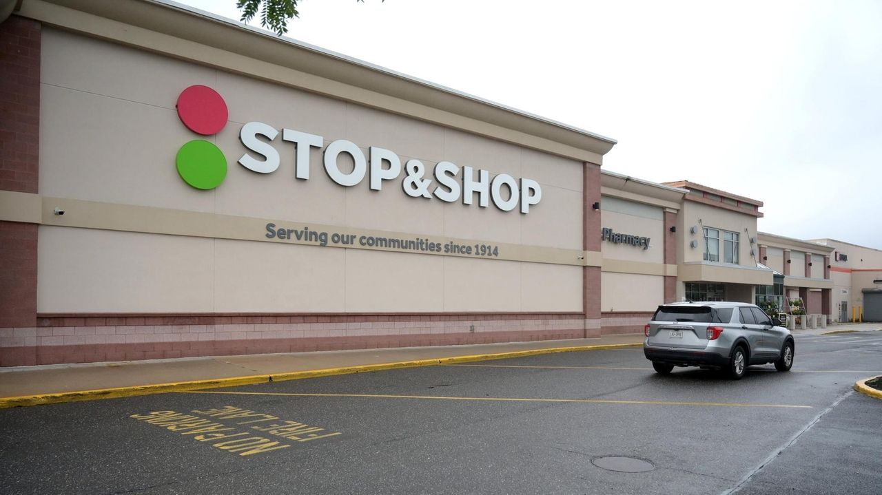 Stop & Shop está fechando 4 supermercados de “baixo desempenho” em Long Island