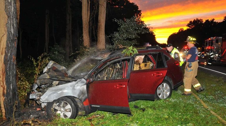 Starkey Road crash leaves 1 dead, 1 seriously injured and car split in  half: FHP