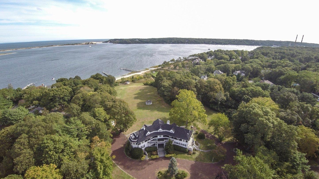 1893 Setauket house on 7+ waterfront acres 4.995 million Newsday