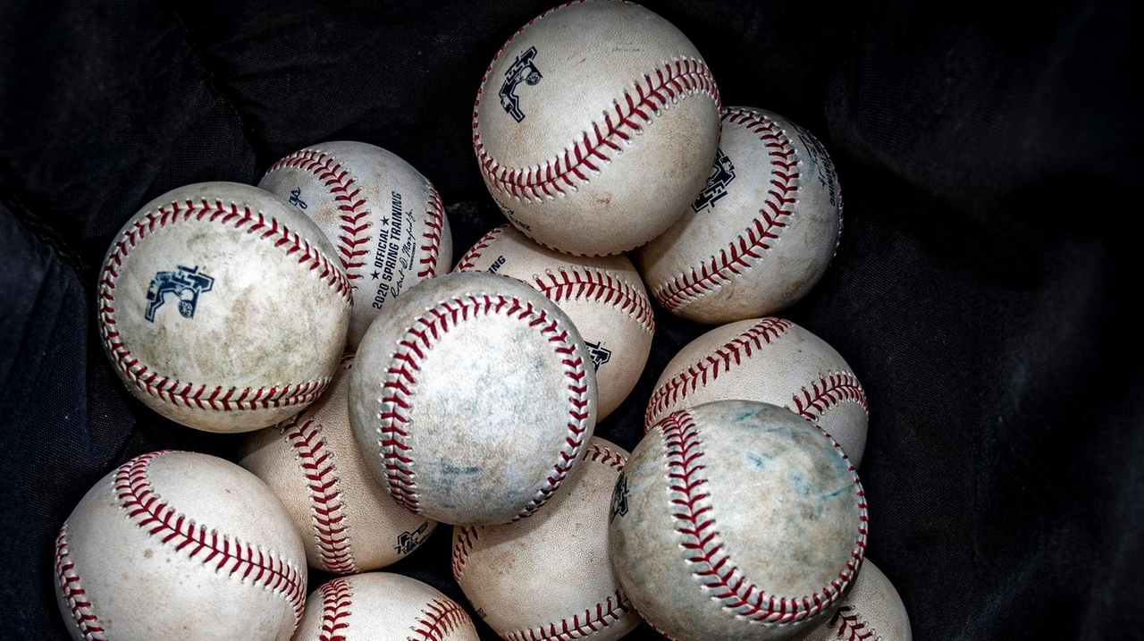 Non-roster players to get some pay from MLB - Newsday