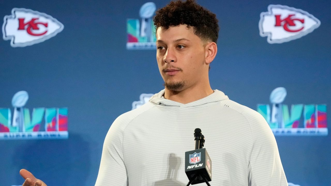 Super Bowl LV  Kansas City Chiefs: Mahomes can be as influential as  LeBron, says Reid Kansas City Chiefs: Mahomes can be as influential as  LeBron, says Reid - AS USA