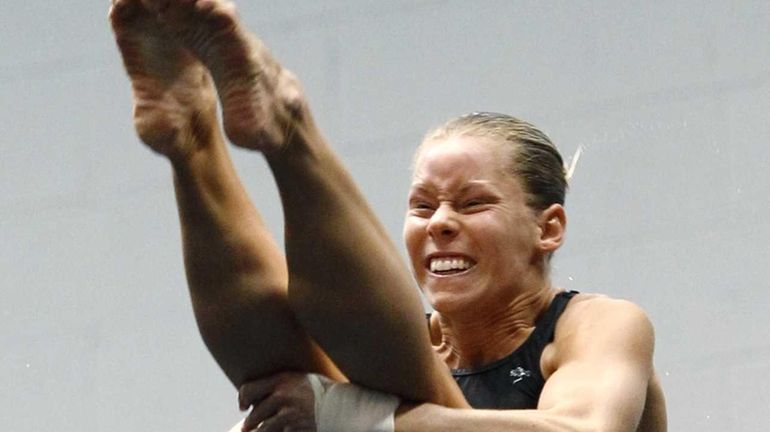 Brittany Viola dives in the women's 10-meter platform final at...