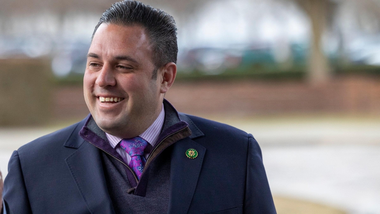 GOP Rep. Anthony D'Esposito raises $674,520 in majority Democratic district - Vimarsana News