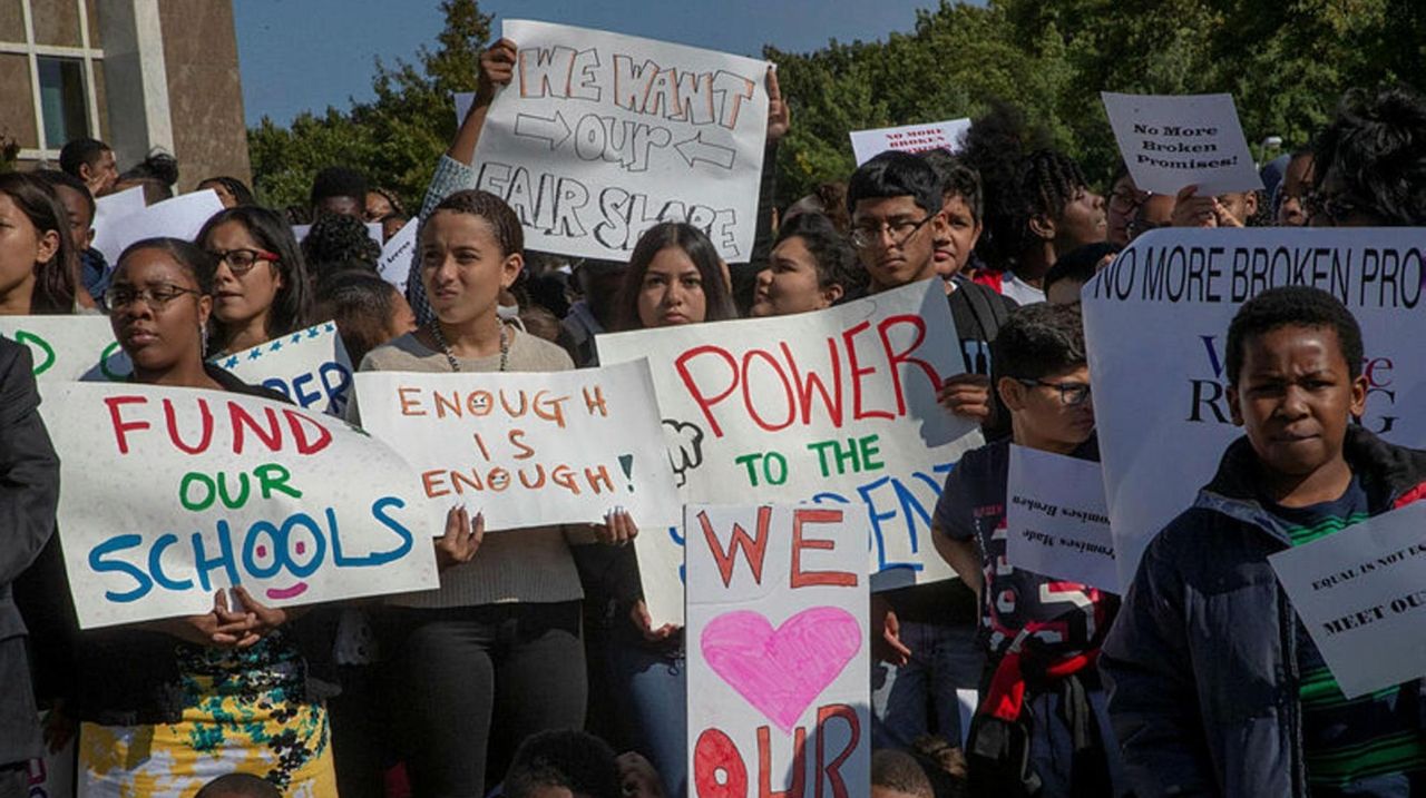 Long Island school districts call for more funding Newsday