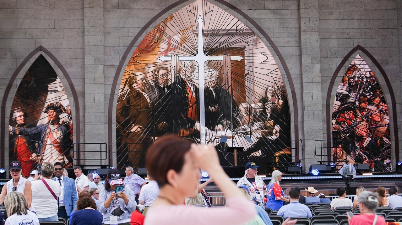Thousands flocked to the National Mall in Washington for an America ...