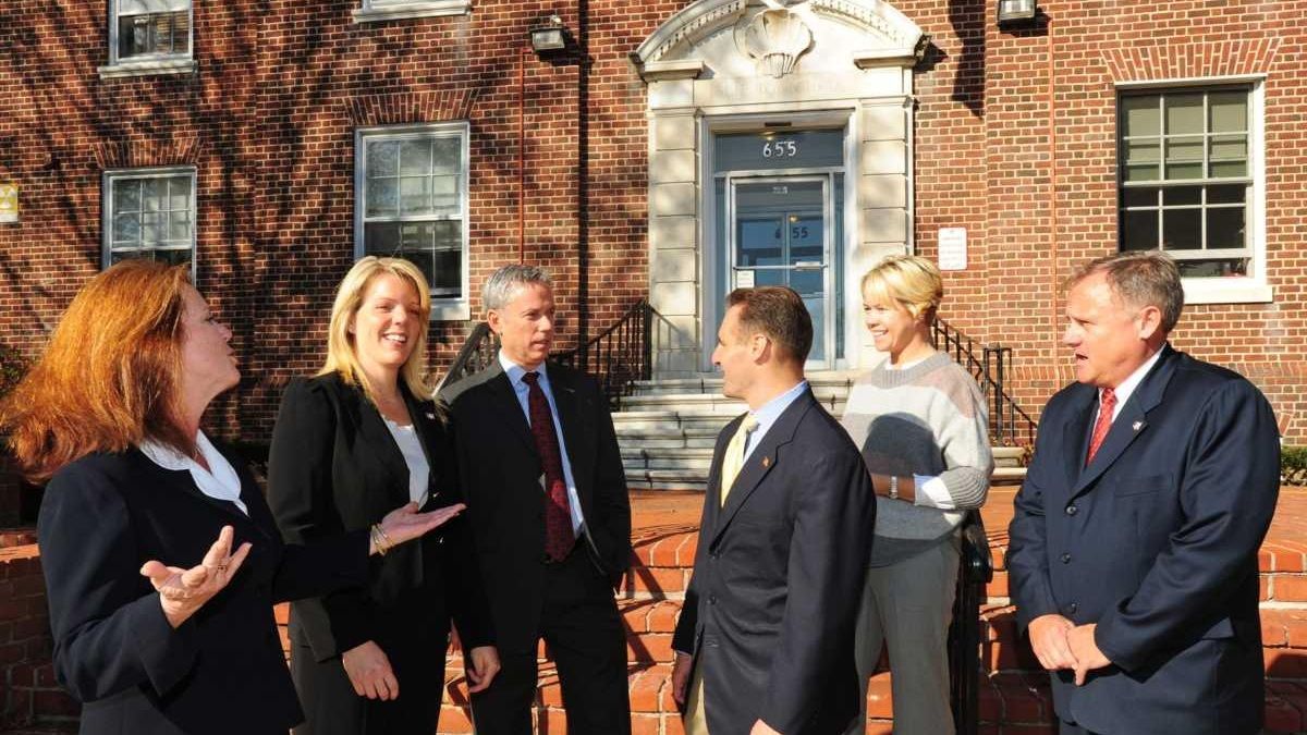 Islip Town trying to reduce proposed tax hike Newsday