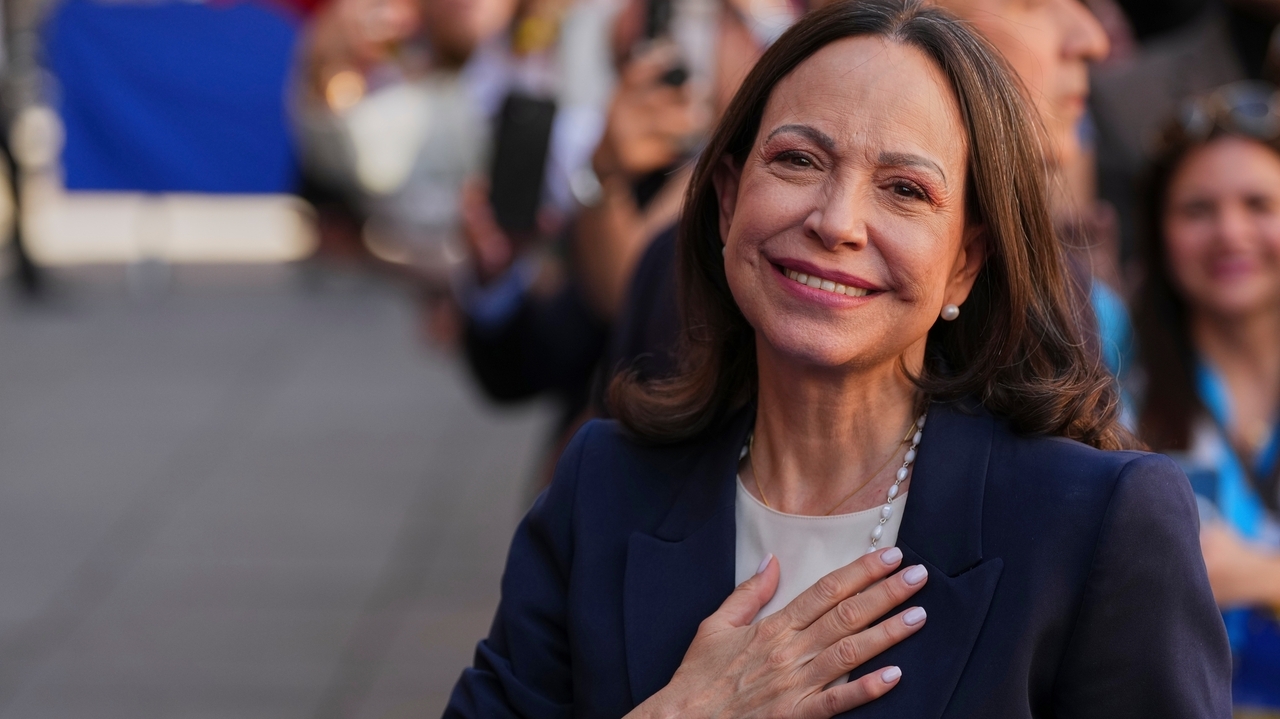 Venezuela's Maria Corina Machado draws a huge Madrid rally and rebuffs meeting with Spain's Sánchez