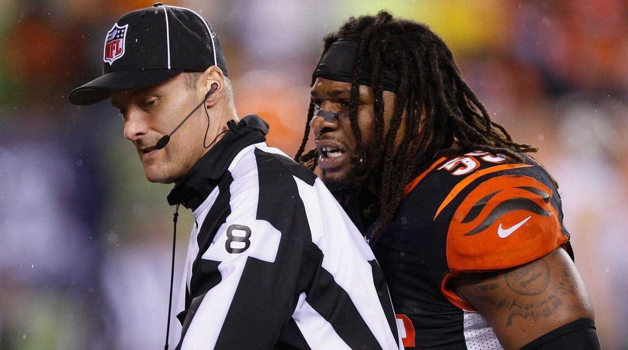 Vontaze Burfict, Bengals LB, suspended for first three games of 2016