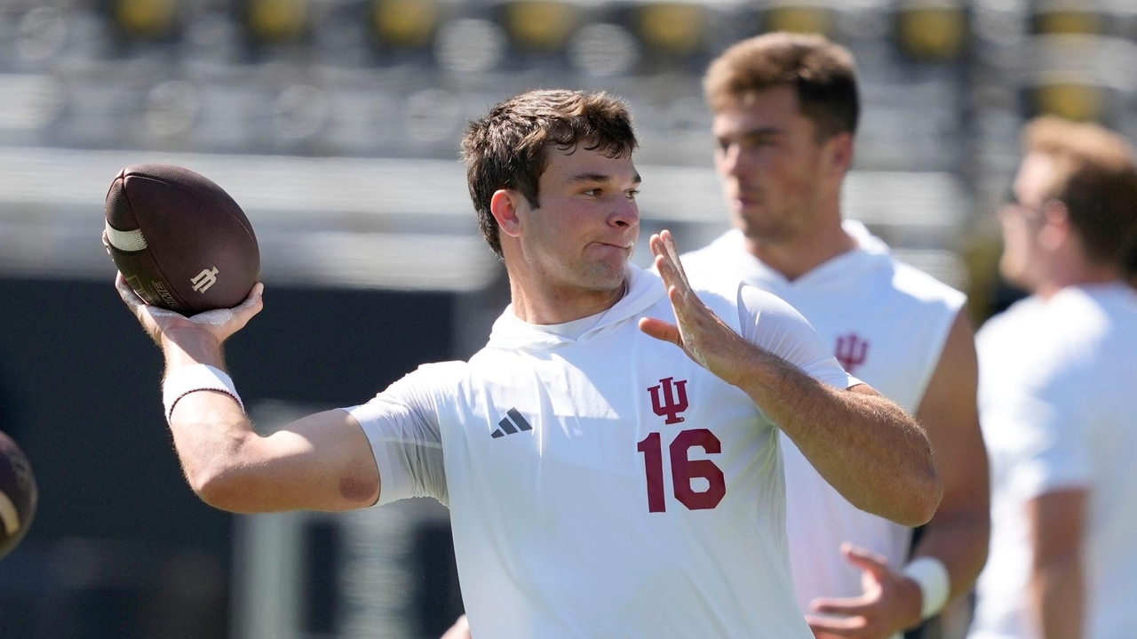 Alberto Mendoza uses Georgia Tech's spring practice to establish himself as favorite to start at QB