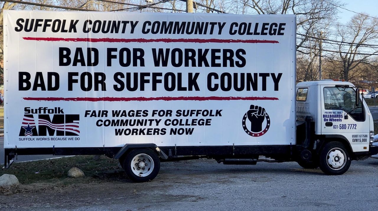 Suffolk Ame Ramps Up Fight Over Suffolk County Community College Contract Newsday 