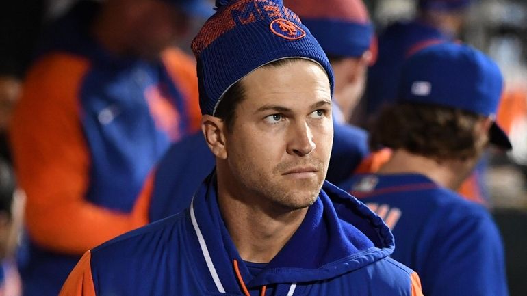 Jacob deGrom lifts Mets in Wild Card Game 2