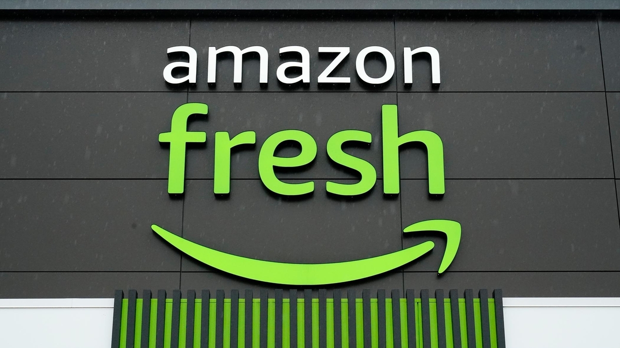 Amazon is removing Just Walk Out technology from its Fresh grocery ...