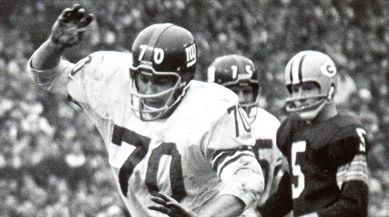 Sam Huff, Fearsome Hall of Fame Giants Linebacker, Dies at 87