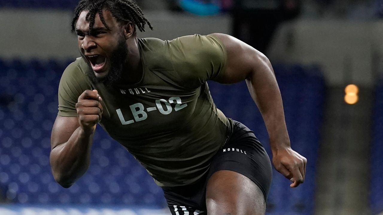 Clemson football's Nolan Turner runs fast 40 time at Pro Day