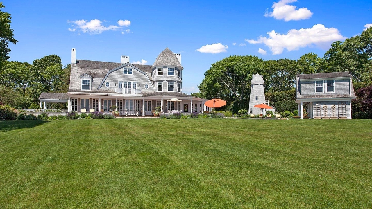 Remsenburg lodge on Moriches Bay for sale Newsday