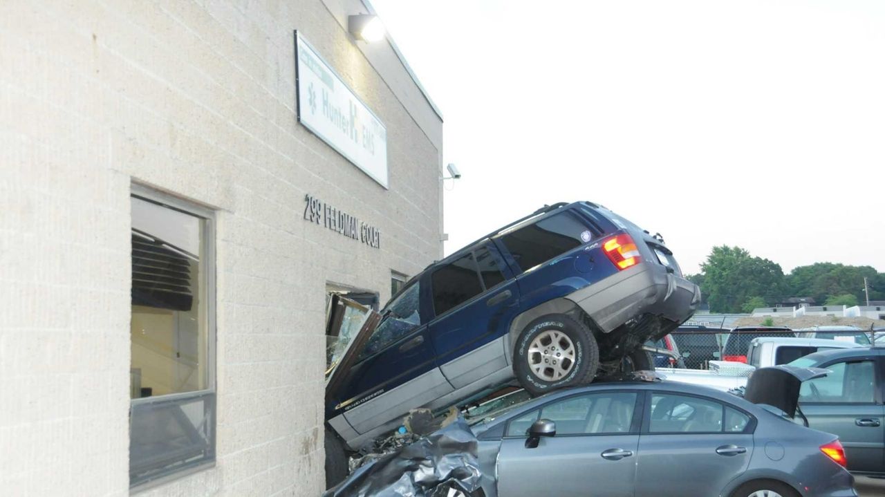 DWI charge after Bay Shore crash into building Newsday