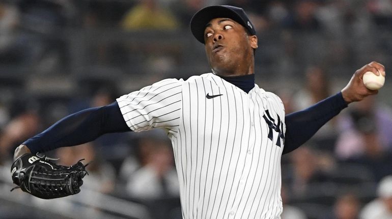 Yankees place Aroldis Chapman on IL with elbo yankees mlb jersey