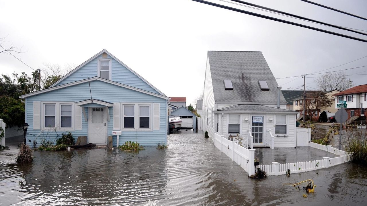 As sea levels rise, Long Island faces slow-moving crisis, experts say ...