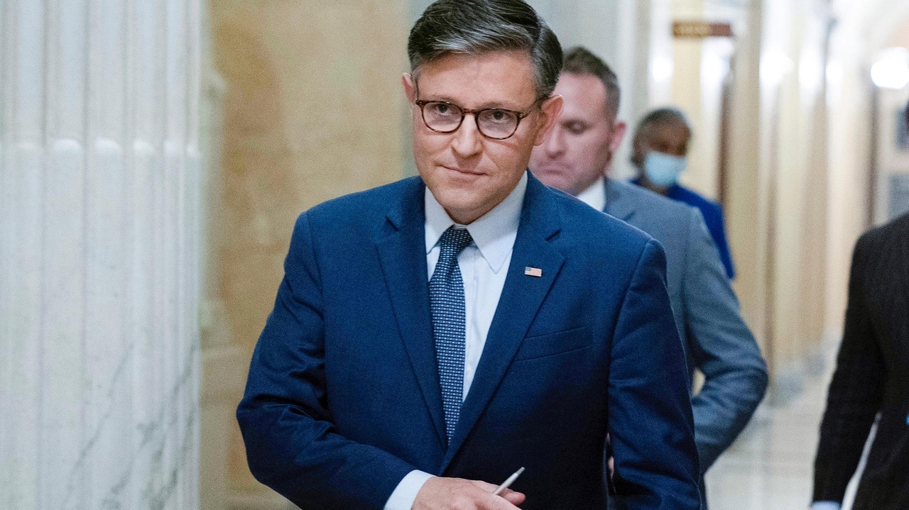 支出协议避免了联邦政府可能关闭，并为政府提供资金到12月