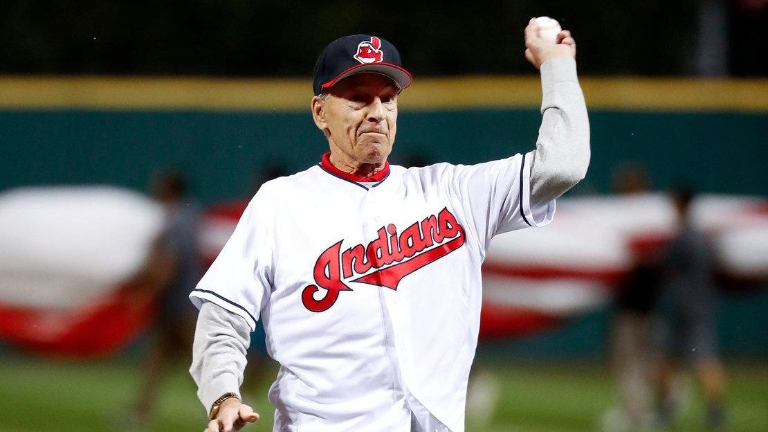 Terry Francona's 82-year-old dad tosses first pitch before ALDS