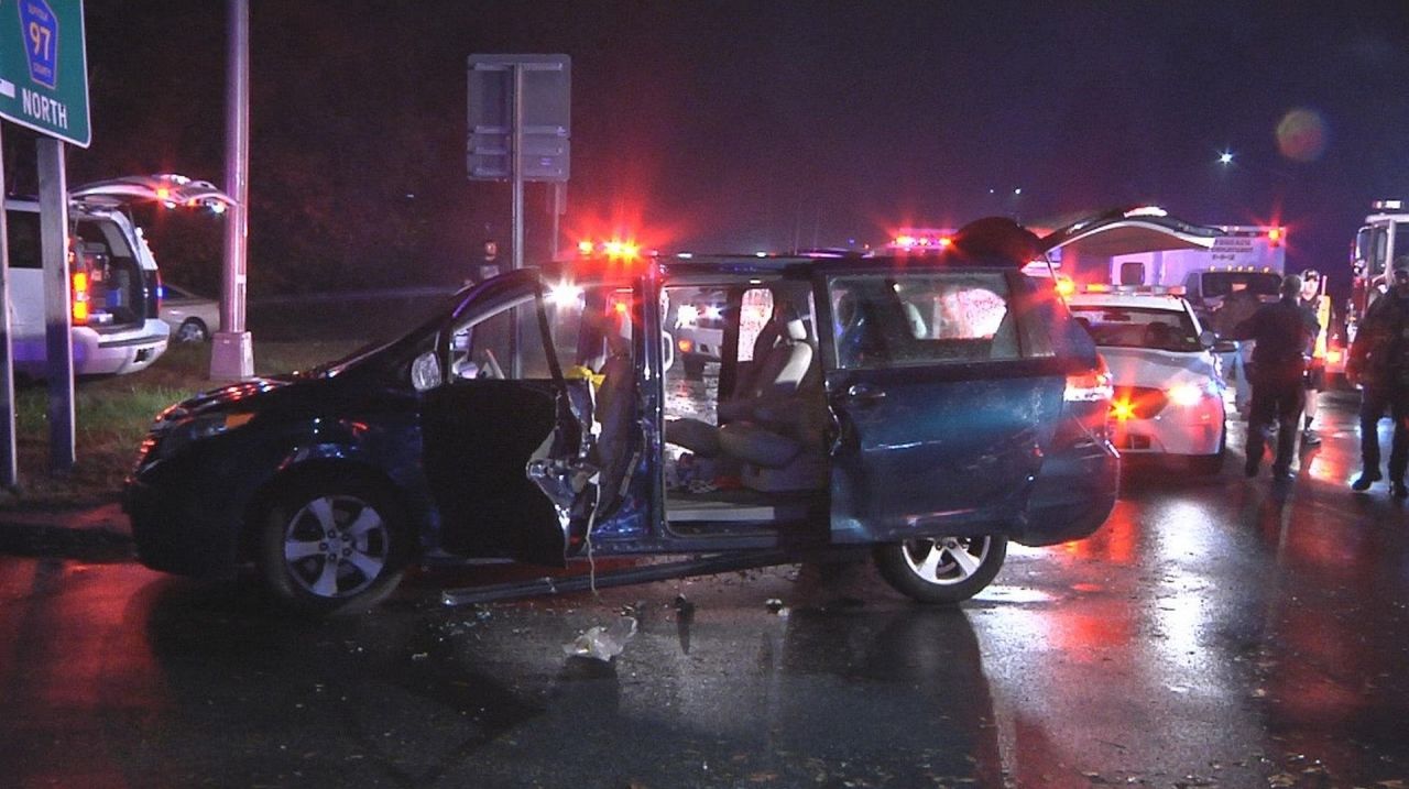 Six hurt in vanSUV crash in Farmingville Newsday