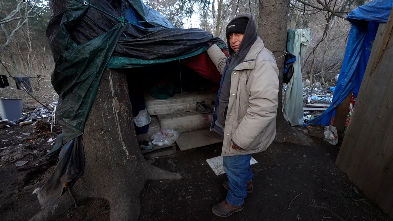 East End homeless migrant struggle: Visiting a Hamptons encampment ...