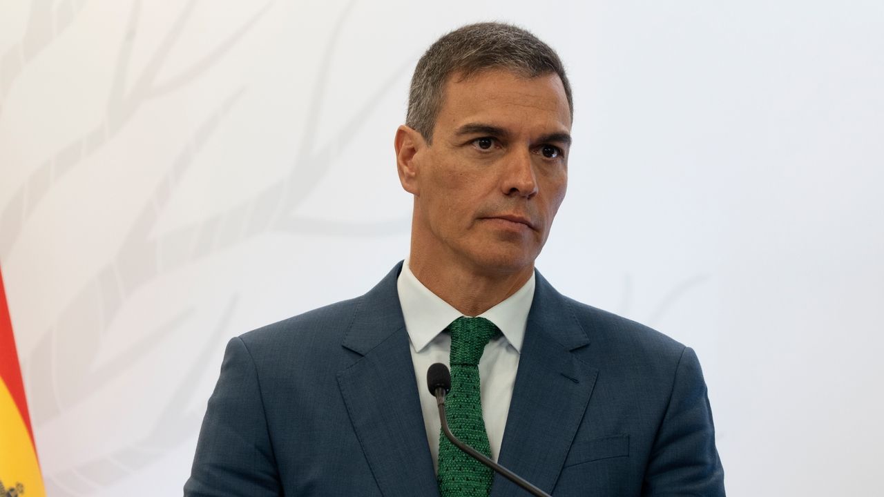 Spanish prime minister visits China to shore up trade and cultural ties amid EV tariff spat