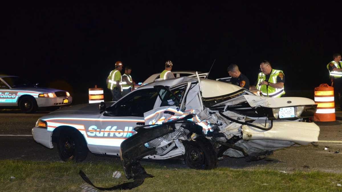 Woman charged with DWI in police-car crash - Newsday