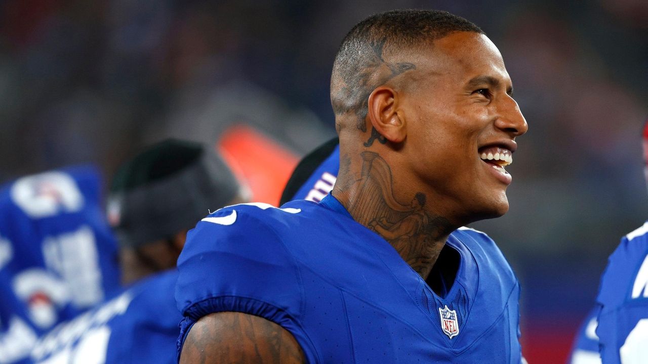 Giants TE Darren Waller active for opener vs. Cowboys Newsday