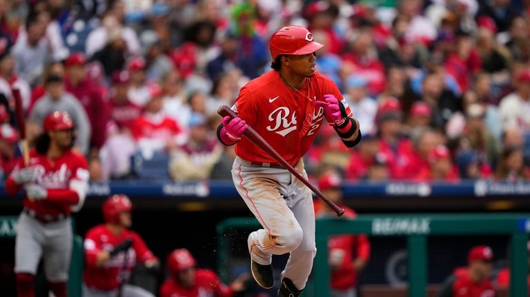 Realmuto's 2-run homer powers Phillies past Reds 5-2 - The San