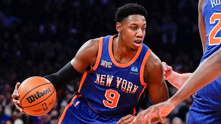 Knicks' RJ Barrett trying to find his lost shooting touch - Newsday