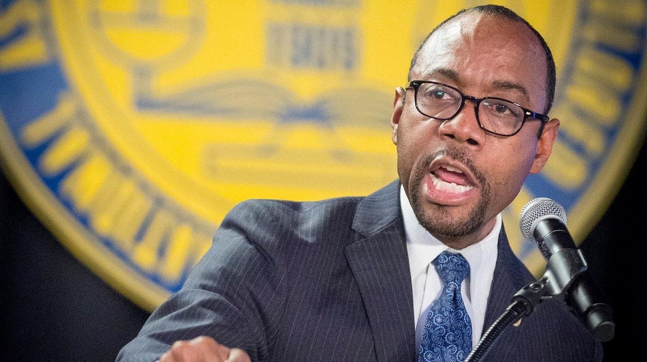 Naacp President Visits Li Says Group Is As Relevant As Ever Newsday 